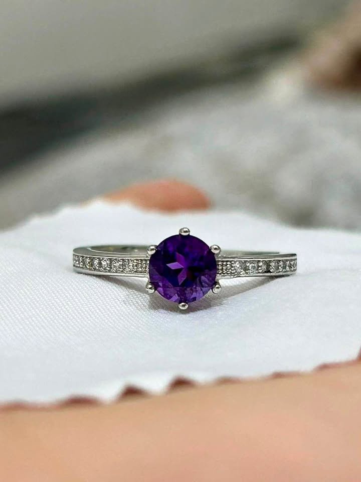 Natural Round Cut Amethyst Sterling Silver Ring