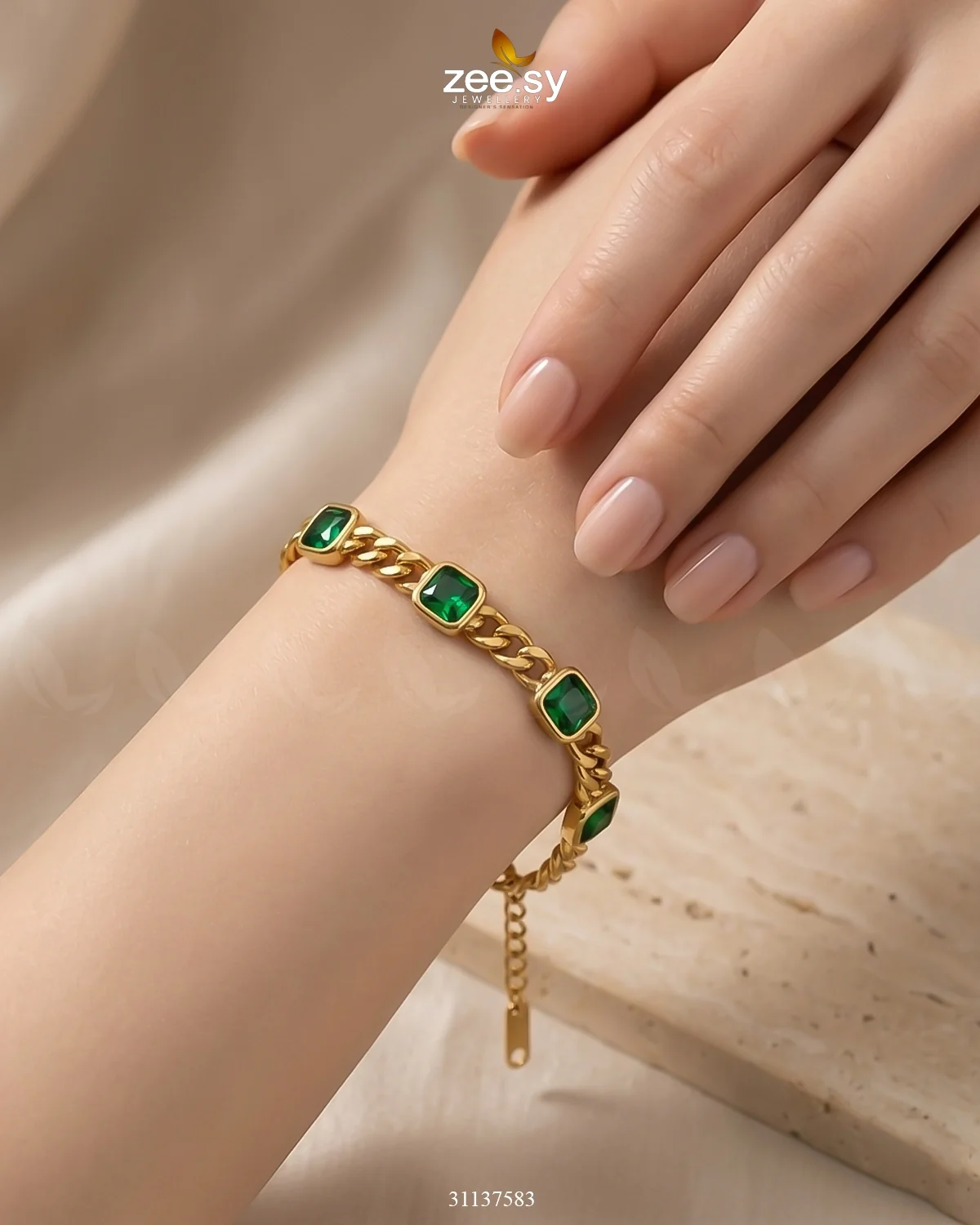 Bracelet